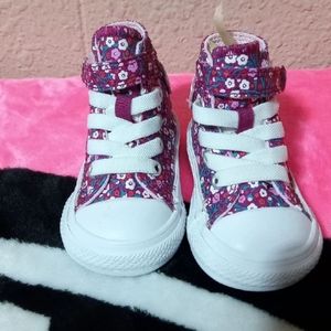 Adorable Floral Converse